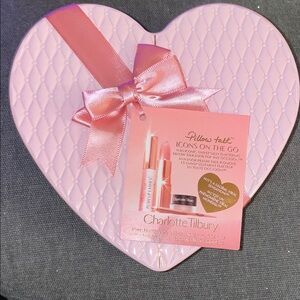 Charlotte Tilbury Pink Heart Makeup Kit